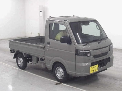 NISSAN CLIPPER TRUCK