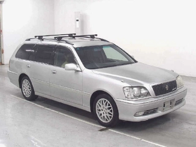 TOYOTA CROWN ESTATE