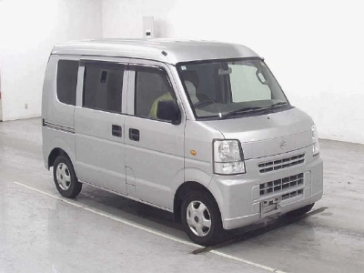 NISSAN NV100 CLIPPER