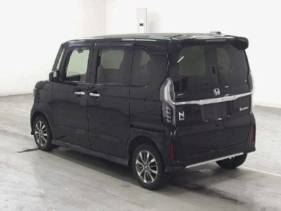 HONDA N BOX CUSTOM