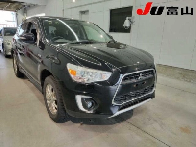 MITSUBISHI RVR