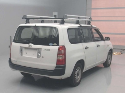 TOYOTA SUCCEED VAN