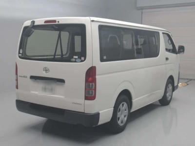 TOYOTA REGIUS VAN