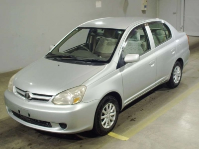 TOYOTA PLATZ