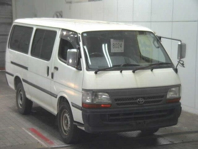 TOYOTA HIACE VAN