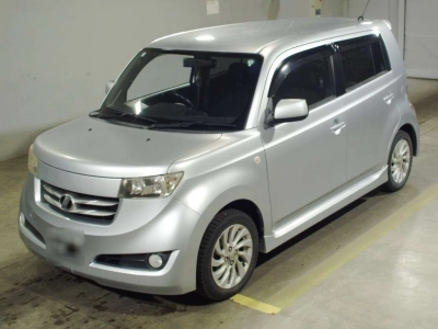 TOYOTA BB