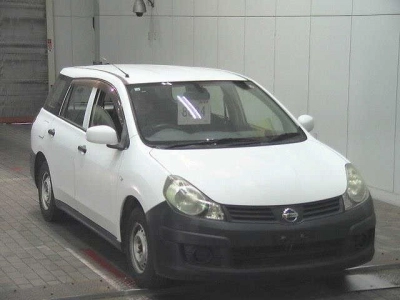 NISSAN AD VAN