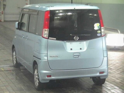 NISSAN ROOX