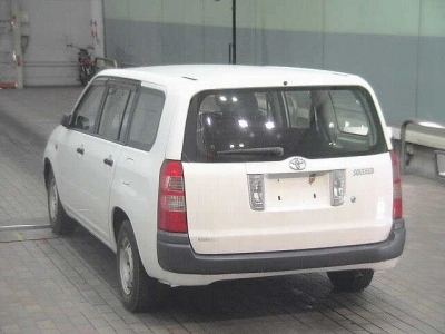 TOYOTA SUCCEED VAN