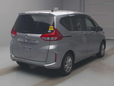 HONDA FREED HYBRID