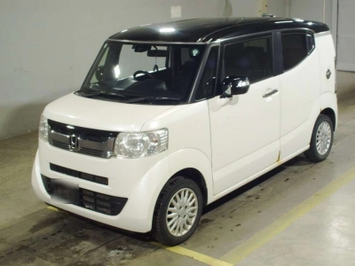 HONDA N-BOX SLASH