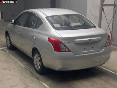 NISSAN TIIDA LATIO