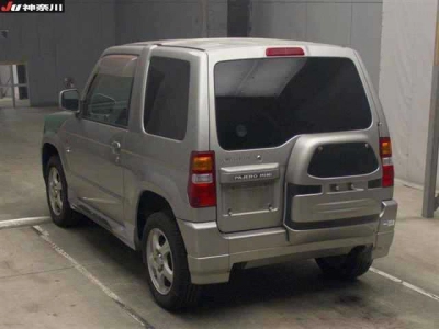 MITSUBISHI PAJERO MINI