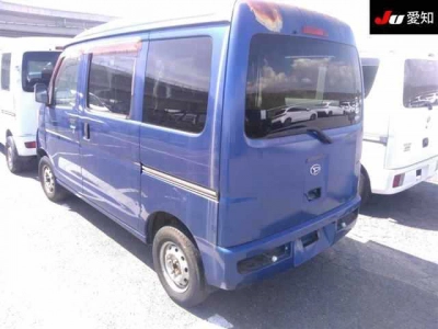 DAIHATSU HIJET VAN