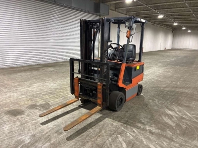TOYOTA  FORKLIFT 