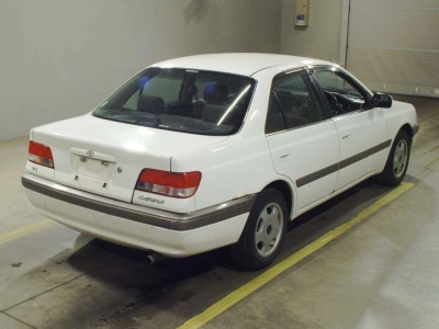 TOYOTA CARINA