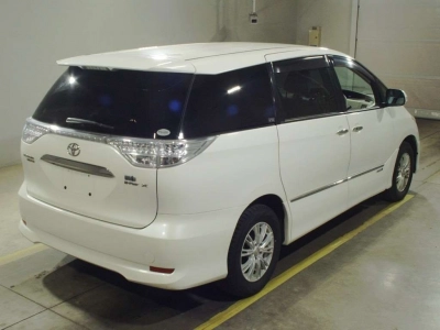 TOYOTA ESTIMA HYBRID