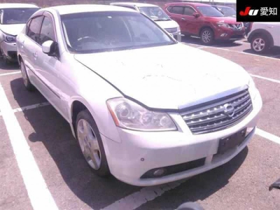 NISSAN FUGA
