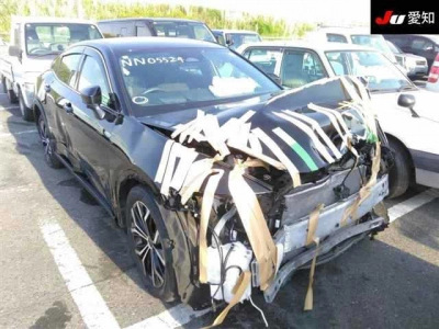 TOYOTA CROWN CROSSOVER