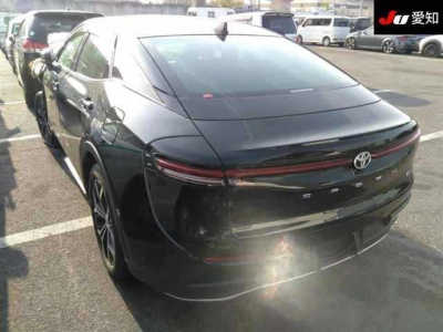 TOYOTA CROWN CROSSOVER