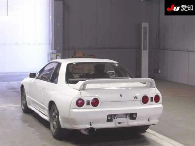 NISSAN SKYLINE