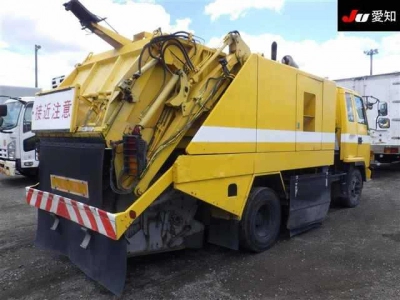 ISUZU FORWARD