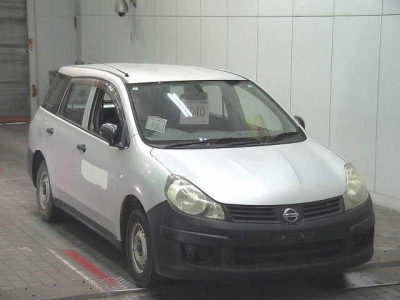NISSAN AD VAN