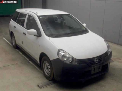 NISSAN AD