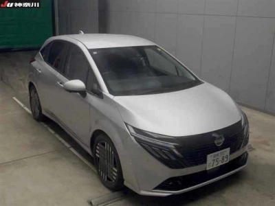 NISSAN AURA