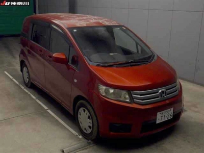 HONDA FREED SPIKE