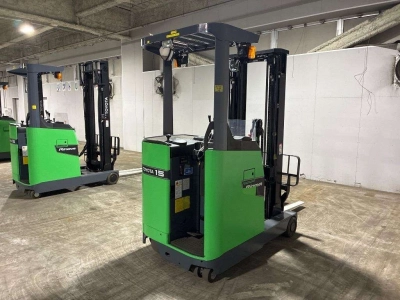 TOYOTA  FORKLIFT 