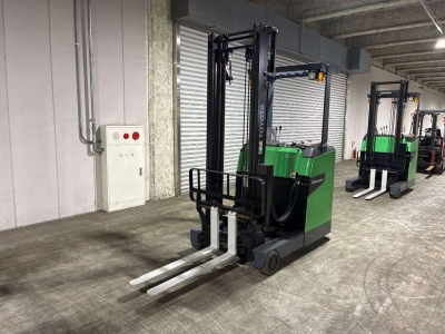 TOYOTA  FORKLIFT 
