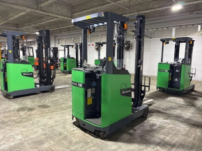 TOYOTA  FORKLIFT 