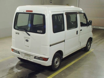 TOYOTA PIXIS VAN