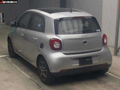 SMART FOURFOUR
