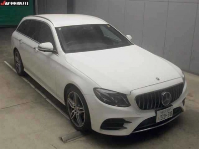 MERCEDES BENZ E CLASS