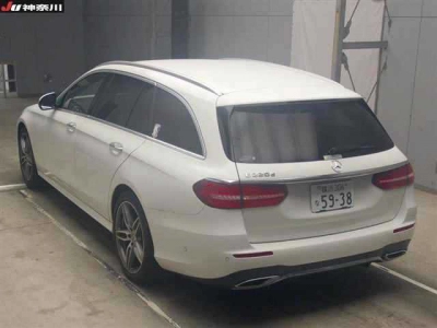 MERCEDES BENZ E CLASS