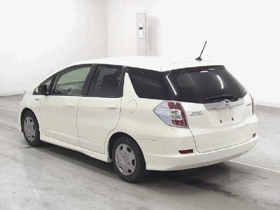HONDA FIT SHUTTLE HYBRID