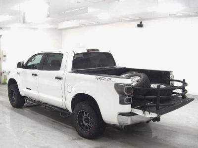 TOYOTA TUNDRA