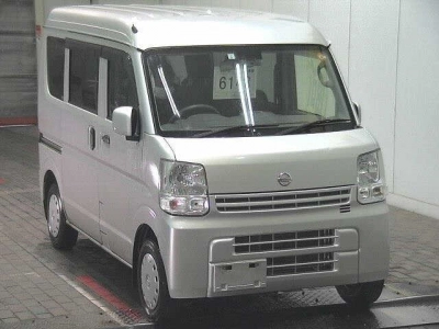 NISSAN NV100 CLIPPER