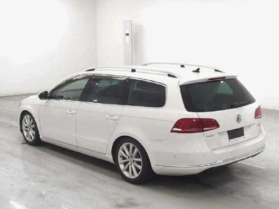 VOLKSWAGEN PASSAT VARIANT