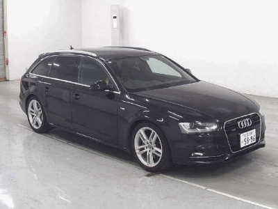 AUDI A4 AVANTE