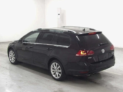 VOLKSWAGEN GOLF VARIANT