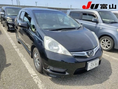 HONDA FIT SHUTTLE