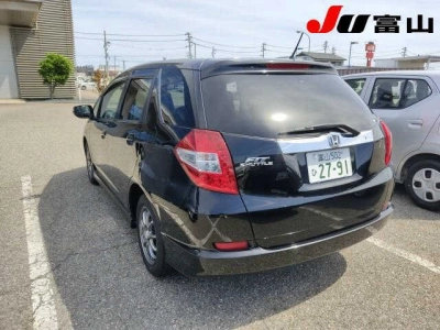 HONDA FIT SHUTTLE