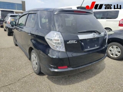 HONDA FIT SHUTTLE