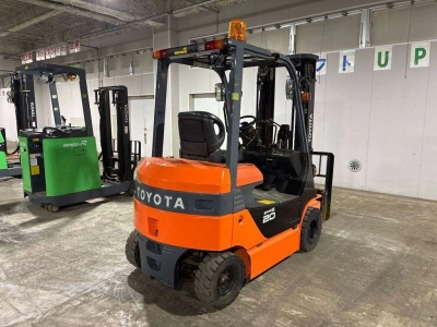 TOYOTA  FORKLIFT 