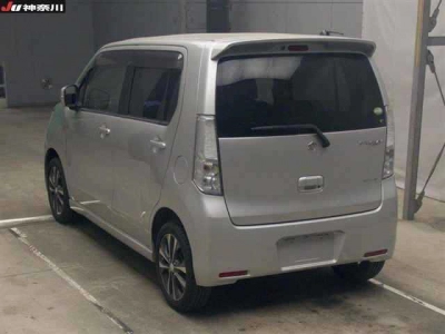 SUZUKI WAGON R STINGRAY