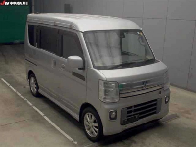 MITSUBISHI TOWN BOX
