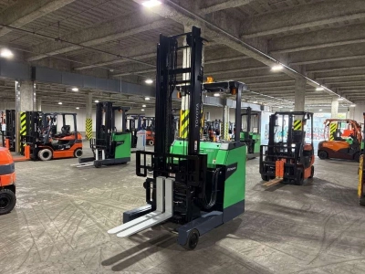 TOYOTA  FORKLIFT 